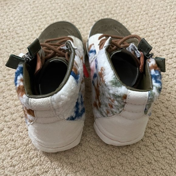 Vans Sk8-Hi Reissue Cap Sherpa - Picture 2 of 5